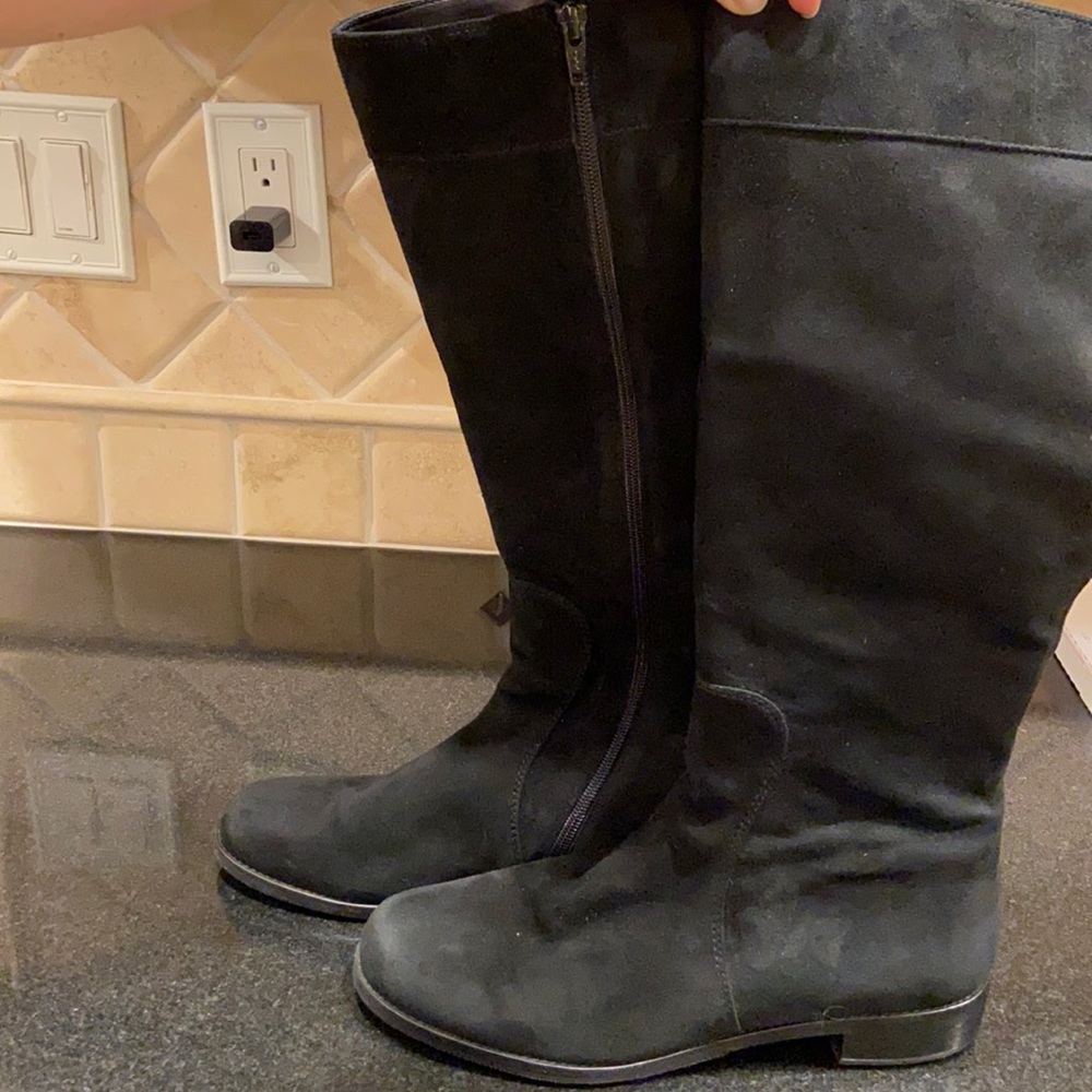 Cute And Classic Style Stuart Weizmann Tall Suede… - image 1